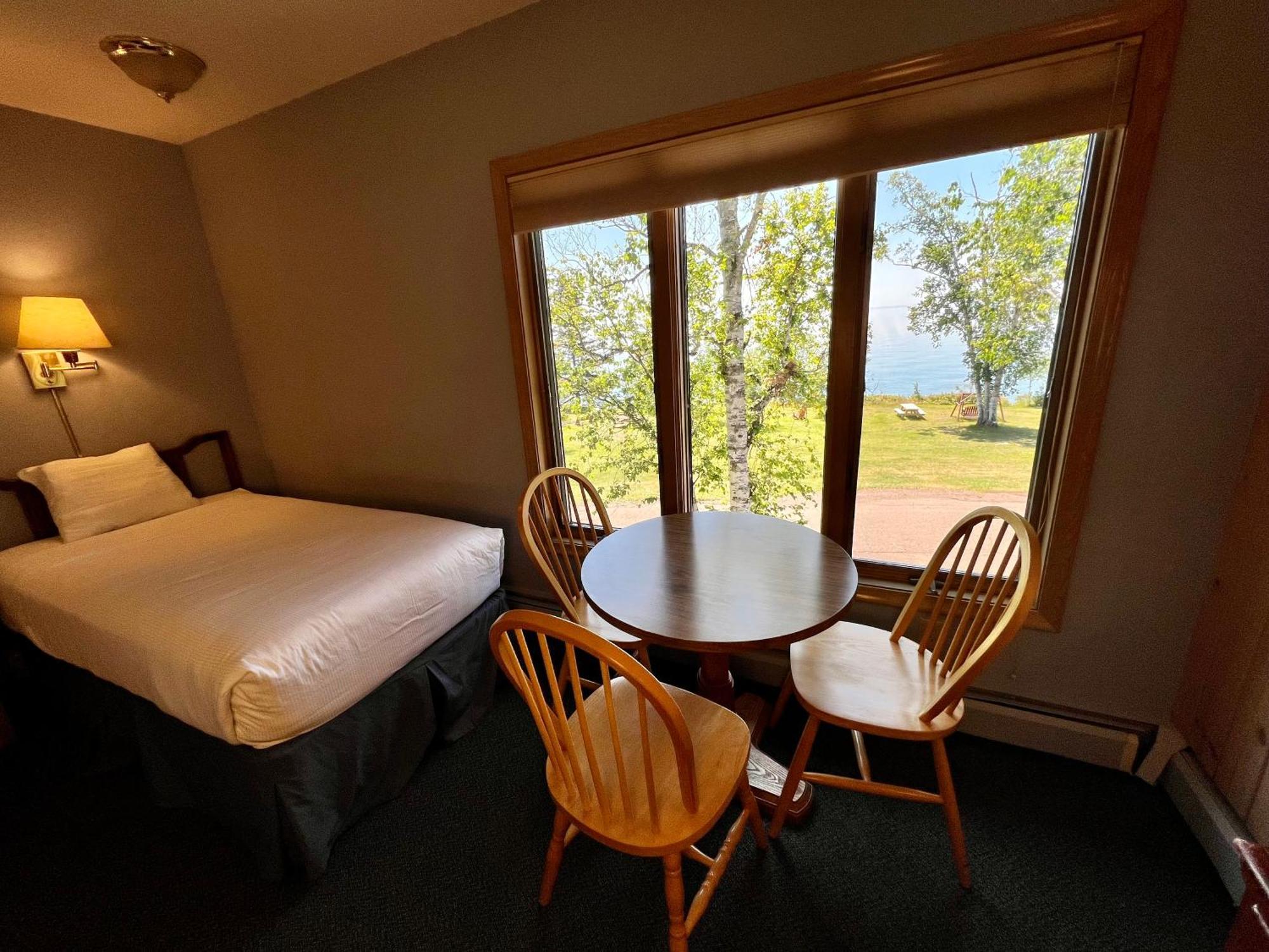 Thomsonite Inn On Lake Superior Grand Marais Eksteriør billede